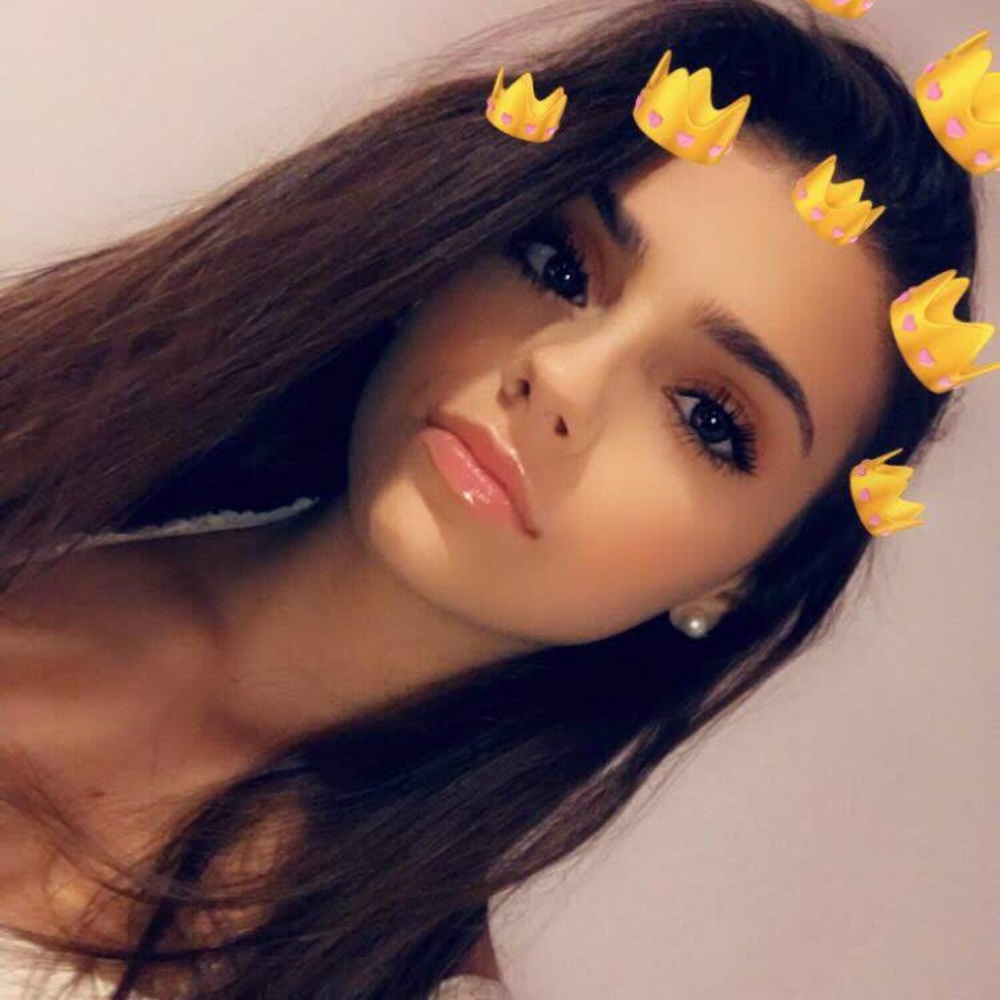 Meet your Posher, Madi